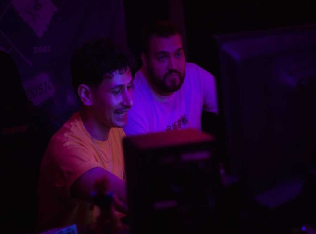 online multiplayer connection